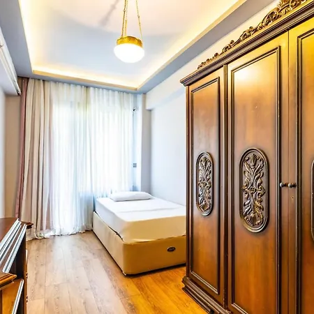 Апартаменты Classic Flat W Balcony 7 Min To Capitol Mall